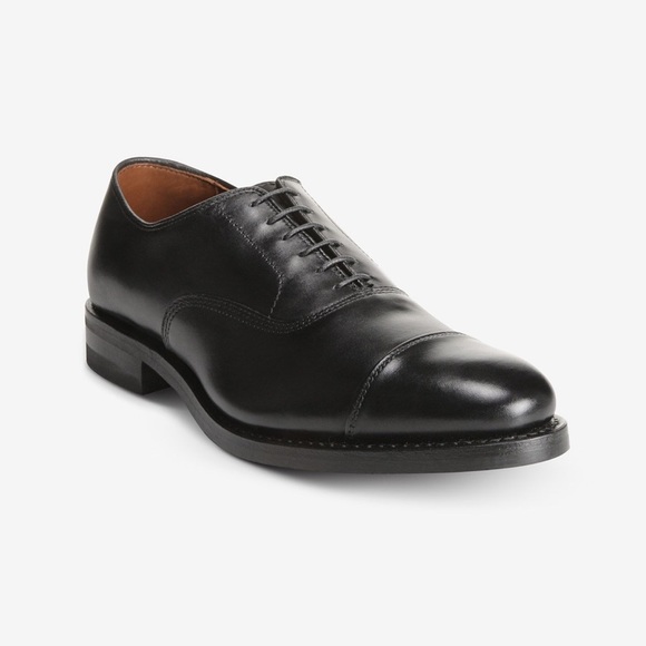 Allen Edmonds Other - Allen Edmonds Lace Up Dress Shoe